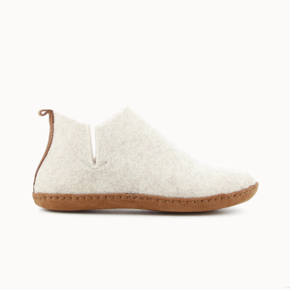Chausson femme MIYOSHI en feutre de laine beige — vue de profil | Soir & Matin