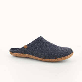 Chausson mule homme MAKOTO en feutre de laine anthracite — vue de profil | Soir & Matin