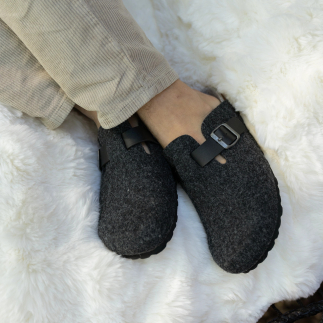 Herrenhausschuh LOFT – Clog aus Wollfilz Anthrazit | Soir & Matin