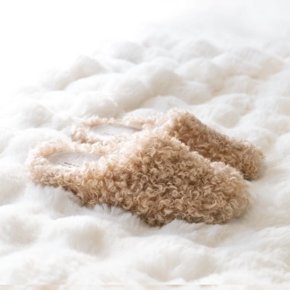 Women’s mule slippers FRANCESCA in camel curly textile — handmade in Spain | Soir & Matin